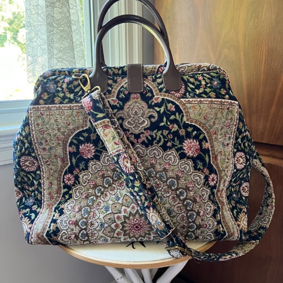 Beautiful Victorian Carpet Travel Bag - Picture 2 of 3